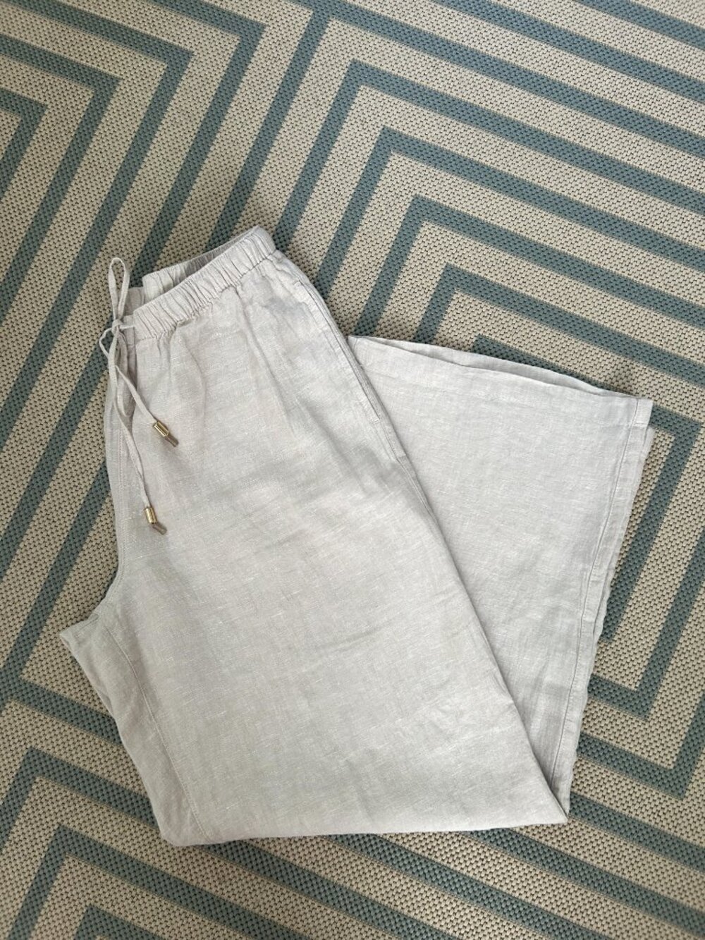 C&C California Beige Linen Wide Leg Pants